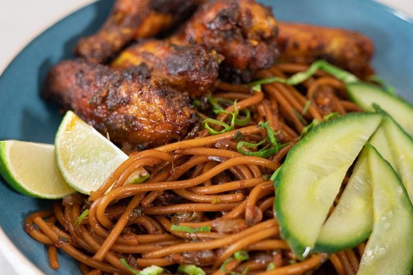 4 oktober Surinaamse bami met kip (ook vega optie)